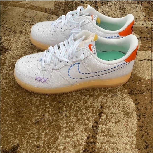 New in box Nike Air Force '07 LV8 - Picture 4 of 5